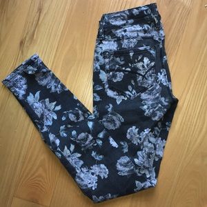 Bullhead Black Floral Skinny Jeans